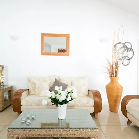 Casa Amarilla Sunny With Heated Pool 别墅 圣米格尔德阿沃纳