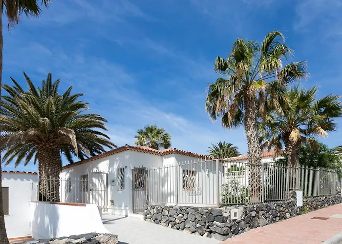 ヴィラ Casa Amarilla Sunny With Heated Pool