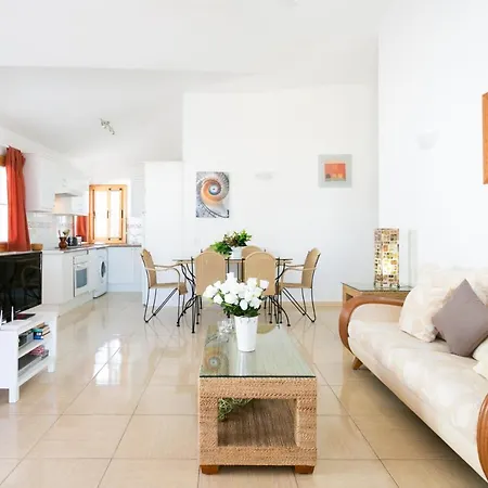Βίλα Casa Amarilla Sunny With Heated Pool *