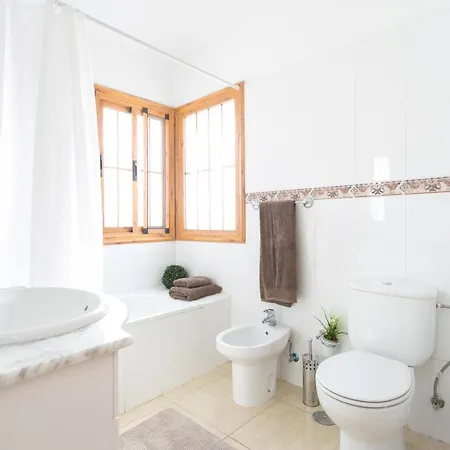 Βίλα Casa Amarilla Sunny With Heated Pool *